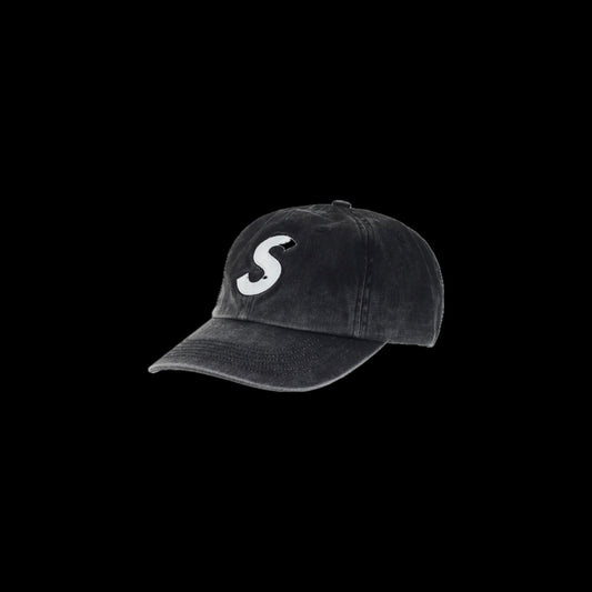 SUPREME PIGMENT PRINT S LOGO 6-PANEL WASHED BLACK (FW23)